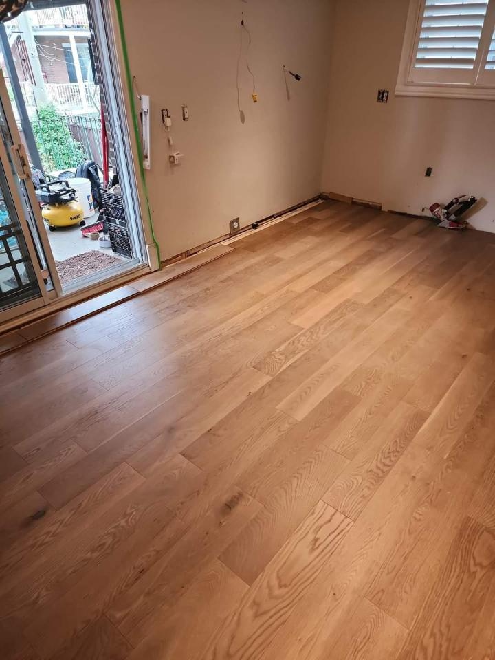 Sablage et finition de plancher Laval